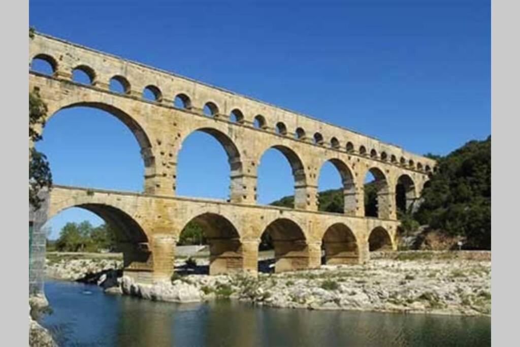 Uzes A Pied, Appartement Dans Cadre D'Exception エクステリア 写真