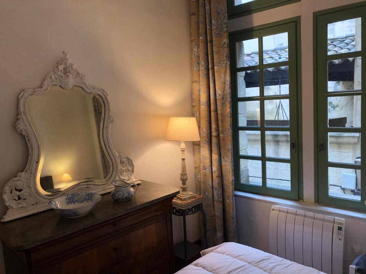 Uzes A Pied, Appartement Dans Cadre D'Exception エクステリア 写真